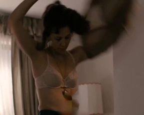Naked scene Maggie Gyllenhaal - The Deuce s01e04 (2017) TV show nudity video