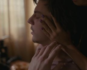 Naked scene Elisabeth Moss, Linda Ngo - Top Of The Lake S02E05 (2017) TV show nudity video