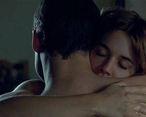 Hot scene Adriana Ugarte - Castillos de cartón (3some 2009) 
