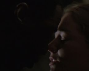 Actress Miranda Otto - Kin (2000)