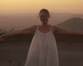 Actress Miranda Otto - Kin (2000)