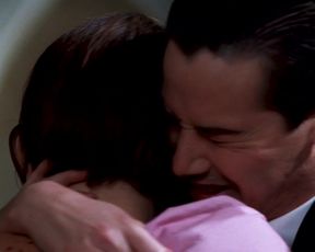 Hot scene Charlize Theron, Connie Nielsen - THE DEVIL'S ADVOCATE 