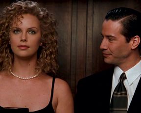Hot scene Charlize Theron, Connie Nielsen - THE DEVIL'S ADVOCATE 