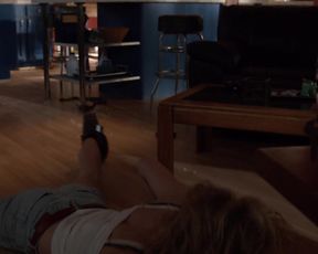 Hot celebs video Yvonne Strahovski - Dexter S7 (2013) 