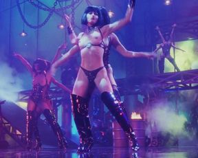 Gina Gershon, Elizabeth Berkley - Showgirls (1995)