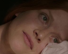 Sexy Karoline Schuch - Katharina Luther (2017) 