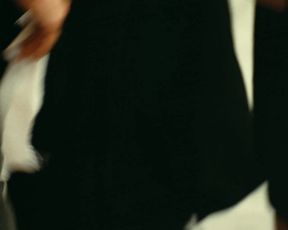 Monica Bellucci nude - Malèna (2000)