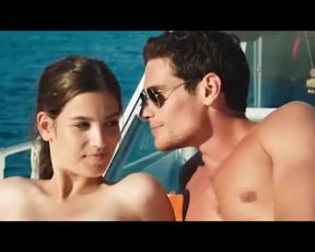 Naked scenes Lou Chauvain, Alma Jodorowsky Nude - Juillet Août (2016)