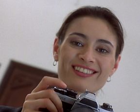 Celebrity Lesbian Video - Alyssa Milano - Embrace Of The Vampire 