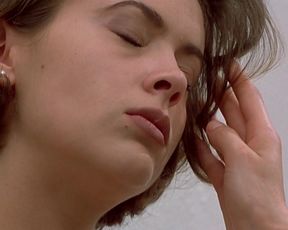 Celebrity Lesbian Video - Alyssa Milano - Embrace Of The Vampire 