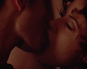 Celebrity Lesbian Video - Alyssa Milano - Embrace Of The Vampire 