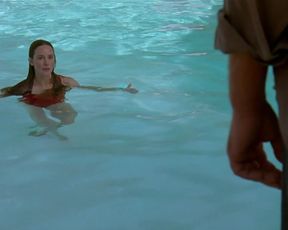 Madeleine Stowe - Unlawful Entry (1992)