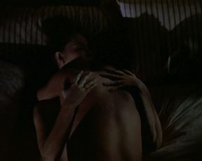 Madeleine Stowe - Unlawful Entry (1992)