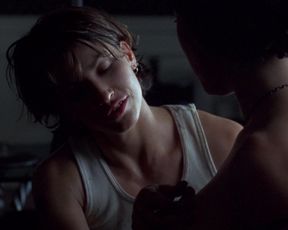 Celebs Jennifer Tilly, Gina Gershon - Bound (1996)