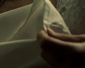 Naked scenes Cristina Brondo & Marisol Membrillo - Hipnos (2004)