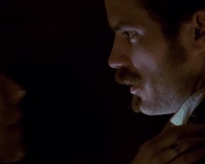 TV show scene Paula Malcomson, Molly Parker, Others - Deadwood S01 (2004) 