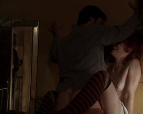 TV show scene Paula Malcomson, Molly Parker, Others - Deadwood S01 (2004) 