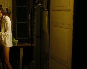 Naked scenes Mini Anden - The Mechanic (2011)