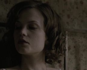 Sylvia Hoeks naked - The Gangs of OSS (2011)