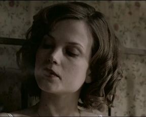 Sylvia Hoeks Nude Sex - De Bende van Oss (2011)