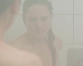 Julia Jentsch Nude – 24 Wochen (2016)