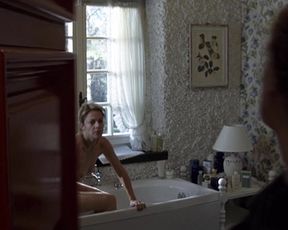 Kseniya Rappoport, Claudia Gerini Nude - La sconosciuta (2006)