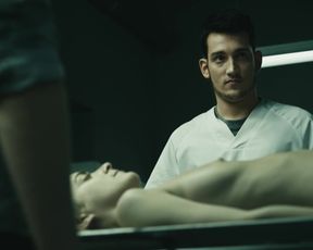 Hot actress Alba Ribas nude - El cadaver de Anna Fritz (2015) 