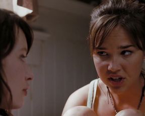 Naked scenes Arielle Kebbel nude, Emily Browning sexy, Elizabeth Banks sexy – The Uninvited (2009)