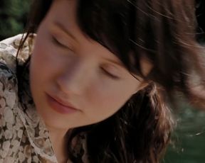 Naked scenes Arielle Kebbel nude, Emily Browning sexy, Elizabeth Banks sexy – The Uninvited (2009)