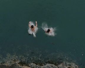 Naked scenes Arielle Kebbel nude, Emily Browning sexy, Elizabeth Banks sexy – The Uninvited (2009)