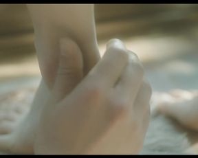 Sexy Go-Eun Kim in A Muse (2012) 