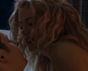 Sexy Kim Poirier nude, Stefanie von Pfetten nude – Decoys (2004) 