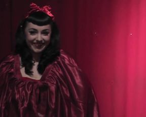 Strip BURLESK Show - Chantilly Lace