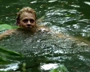 Hot actress Isabell Gerschke nude - Fluss des Lebens - Verloren am Amazonas(2013) 
