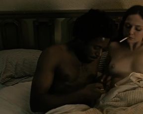 TV show scene Emily Meade nude, Maggie Gyllenhaal, Jamie Neumann - The Deuce (S01 E02) 