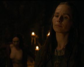 Naked scene Carice Van Houten - GAME OF THRONES (S04 E07) TV show nudity video