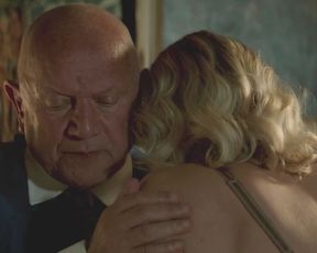 Yvonne Strahovski - Manhattan Night (2016)