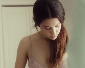 Maria Pedraza - AMAR (2017)