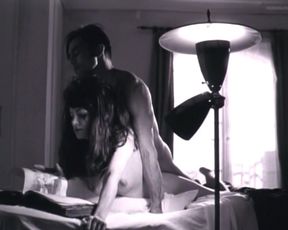 Sexy Leslie Hope - Paris France (1993) 