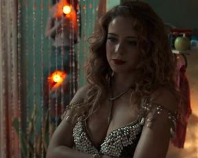 Sexy Julia Dalavia - Justica s01e08 (2016) 