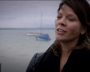 Jessica Schwarz nude - Hattinger und der Nebel (2016)