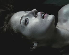 Celebs Lena Headey, Kelly Craig nude - 300 (2006)