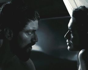 Celebs Lena Headey, Kelly Craig nude - 300 (2006)