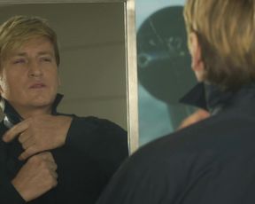 TV show scene Stephane Caillard, Carolina Jurczak, Nadia Fares nude - Marseilles S01E01-02 (2016) 