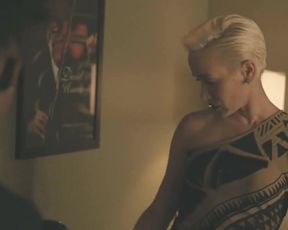 Naked scene Irina Dvorovenko, Raychel Diane Weiner, Sarah Hay ‘Flesh & Bone S01E07-08 (2015)’ (Tits)02 TV show nudity video