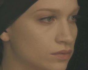 Naked scene Irina Dvorovenko, Raychel Diane Weiner, Sarah Hay ‘Flesh & Bone S01E07-08 (2015)’ (Tits)02 TV show nudity video