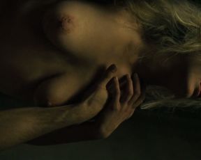 Marion Cotillard - La boite noire (2005)