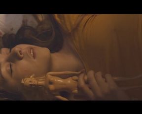 Sexy Julie Andersen - Punani (2015) 