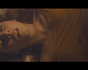 Sexy Julie Andersen - Punani (2015) 