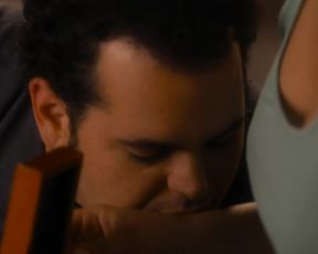 Sexy Kaley Cuoco Braless - The Wedding Ringer (2015) 